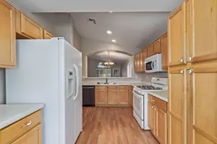 13949 N 133rd Dr, Surprise, AZ 85379 - Photo 12