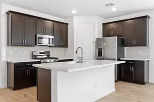 25520 N 75th Ln, Peoria, AZ 85383 - Photo 16