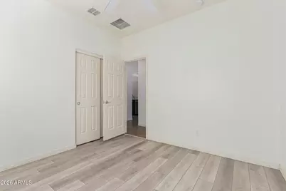 476 W Honey Locust Avenue, San Tan Valley, AZ 85140 - Photo 24