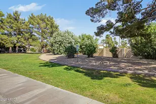 9286 W Behrend Dr, Peoria, AZ 85382 - Photo 2