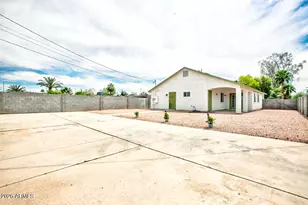 1502 E Whitton Ave, Phoenix, AZ 85014 - Photo 2