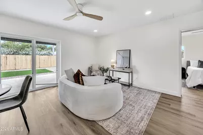 4246 N 10th Place, Phoenix, AZ 85014 - Photo 12