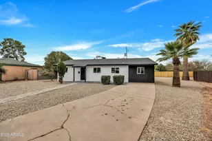 4246 N 10th Pl, Phoenix, AZ 85014 - Photo 12