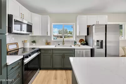 4246 N 10th Place, Phoenix, AZ 85014 - Photo 4