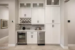 6615 E Libby St, Phoenix, AZ 85054 - Photo 16