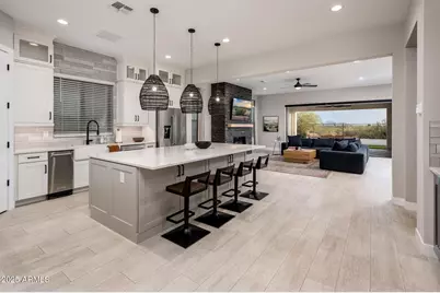 6615 E Libby Street, Phoenix, AZ 85054 - Photo 1