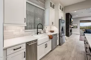 6615 E Libby St, Phoenix, AZ 85054 - Photo 14