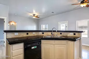 9461 W Kramer Pl, Arizona City, AZ 85123 - Photo 12