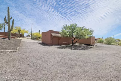 47012 N New River Road, New River, AZ 85087 - Photo 34