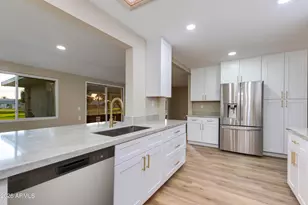 10303 W Bright Angel Cir, Sun City, AZ 85351 - Photo 18