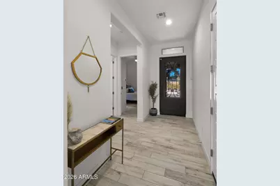 21514 N 58th Street, Phoenix, AZ 85054 - Photo 4