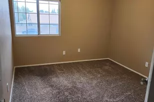 91 S Ash Dr, Chandler, AZ 85224 - Photo 8