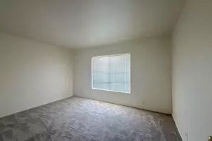 19858 N 33rd Pl, Phoenix, AZ 85050 - Photo 10