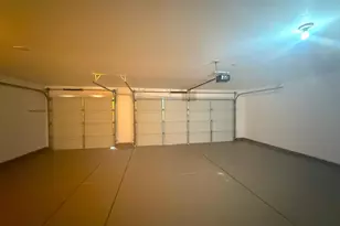 19858 N 33rd Pl, Phoenix, AZ 85050 - Photo 4