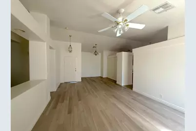 19858 N 33rd Place, Phoenix, AZ 85050 - Photo 22