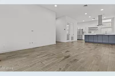 325 E Coronado Road #Unit 8, Phoenix, AZ 85004 - Photo 16