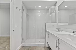 325 E Coronado Rd, Phoenix, AZ 85004 - Photo 24