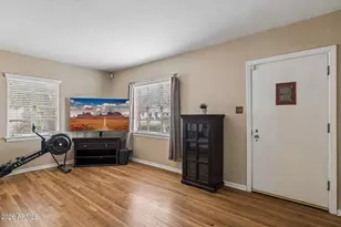 931 W MacKenzie Dr, Phoenix, AZ 85013 - Photo 8