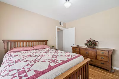 931 W Mackenzie Drive, Phoenix, AZ 85013 - Photo 14