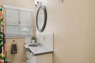 931 W MacKenzie Dr, Phoenix, AZ 85013 - Photo 16