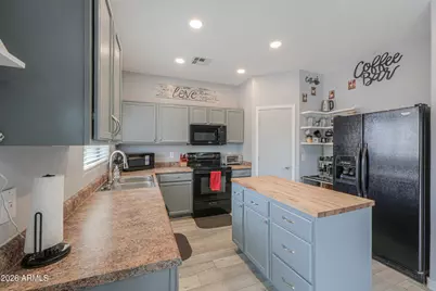 45574 W Tulip Lane, Maricopa, AZ 85139 - Photo 10