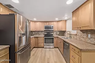 9804 N 4th Ave, Phoenix, AZ 85021 - Photo 8