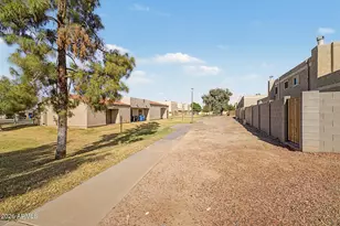 418 E Hidalgo Ave, Phoenix, AZ 85040 - Photo 22