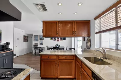 10545 W Diana Avenue, Peoria, AZ 85345 - Photo 20