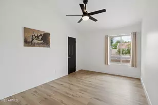 9003 E Windrose Dr, Scottsdale, AZ 85260 - Photo 24