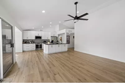 9003 E Windrose Drive, Scottsdale, AZ 85260 - Photo 16