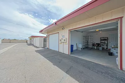 9908 W Royal Oak Road, Sun City, AZ 85351 - Photo 32