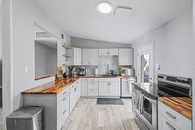 2025 E Howe Avenue, Tempe, AZ 85281 - Photo 12