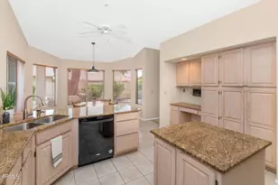 9013 W Kerry Ln, Peoria, AZ 85382 - Photo 8