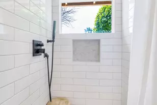 9013 W Kerry Ln, Peoria, AZ 85382 - Photo 16