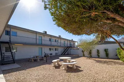 5623 W Myrtle Avenue, Glendale, AZ 85301 - Photo 2