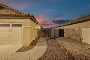 3247 S Loback Ln, Gilbert, AZ 85297 - Photo 4