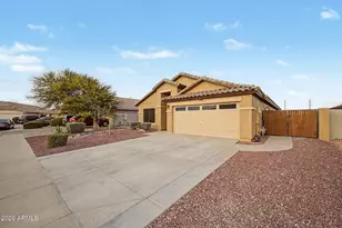 3247 S Loback Ln, Gilbert, AZ 85297 - Photo 6