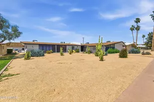 2542 N 46th St, Phoenix, AZ 85008 - Photo 2