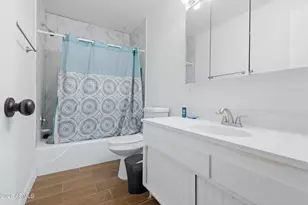 2542 N 46th St, Phoenix, AZ 85008 - Photo 8