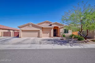 1192 E Springfield Pl, Chandler, AZ 85286 - Photo 2