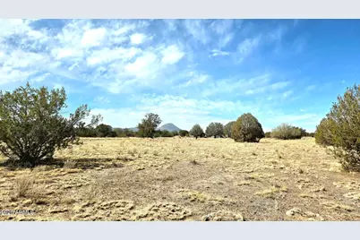 8495 W Antelope Run Road, Ash Fork, AZ 86320 - Photo 38