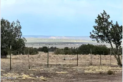 8495 W Antelope Run Road, Ash Fork, AZ 86320 - Photo 12