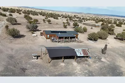 8495 W Antelope Run Road, Ash Fork, AZ 86320 - Photo 6