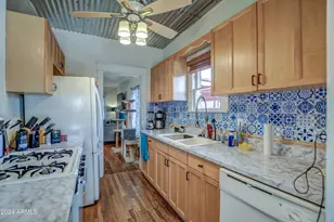2310 N Dayton St, Phoenix, AZ 85006 - Photo 14