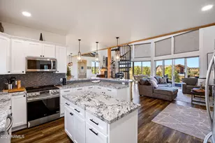 2258 Big Bear Cir, Overgaard, AZ 85933 - Photo 20
