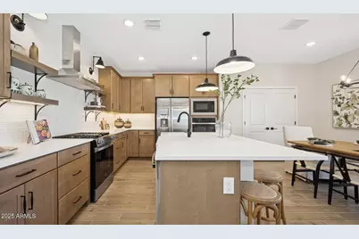 8096 N 80th Lane, Peoria, AZ 85345 - Photo 4