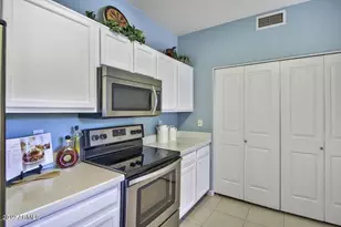 11260 N 92nd St, Scottsdale, AZ 85260 - Photo 10