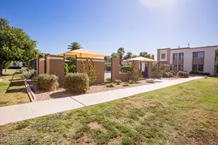 8337 E Vista Dr, Scottsdale, AZ 85250 - Photo 22