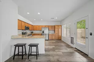 42323 N 46th Dr, Anthem, AZ 85086 - Photo 8