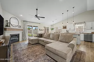 18236 N 85th Dr, Peoria, AZ 85382 - Photo 4